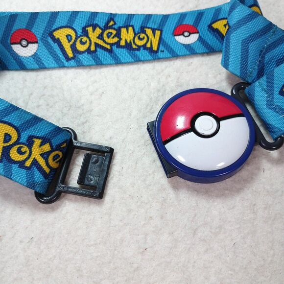 Pokémon Trainer Belt Buckle & Strap Replacement Part 2018 Poké Ball 19332MN - Picture 4 of 11